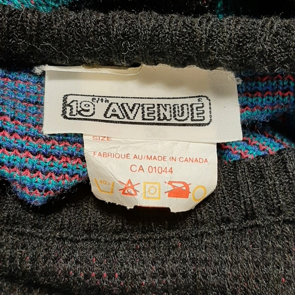 Vintage 19 Avenue Women's Art Deco Sweater Size 36 Made in Canada 100% Arcylic - Picture 7 of 8